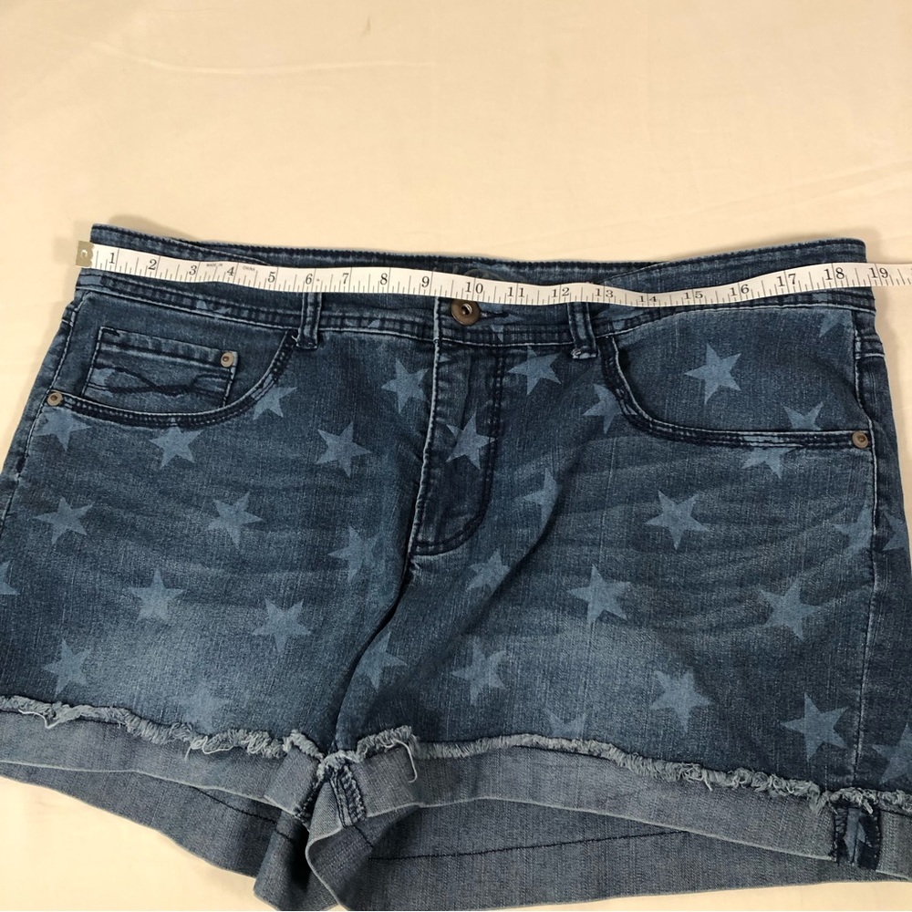 Faded Glory Star Print Denim Shorts Sz 14 - Picture 6 of 8